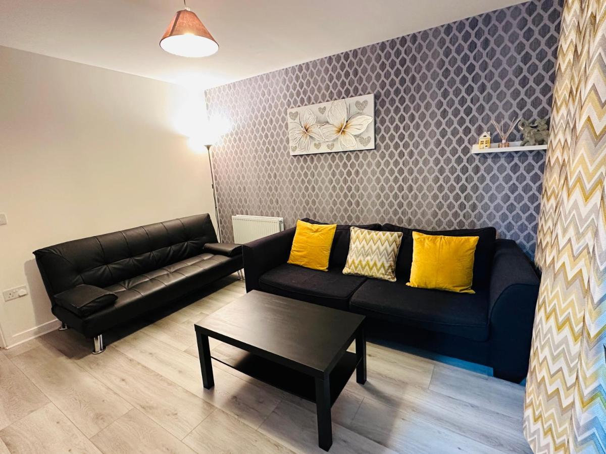 Modern 3 Bed Villa With Free Parking And Garden Close To City Center And Edinburgh Airport Eksteriør bilde